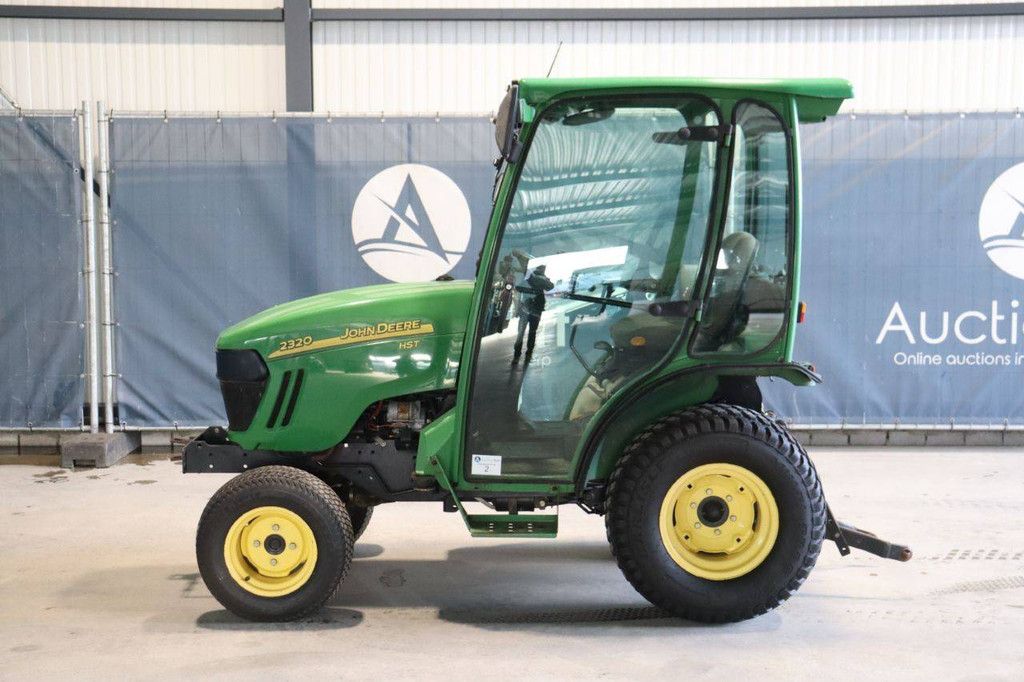Tractor John Deere 2320 Diesel 2008