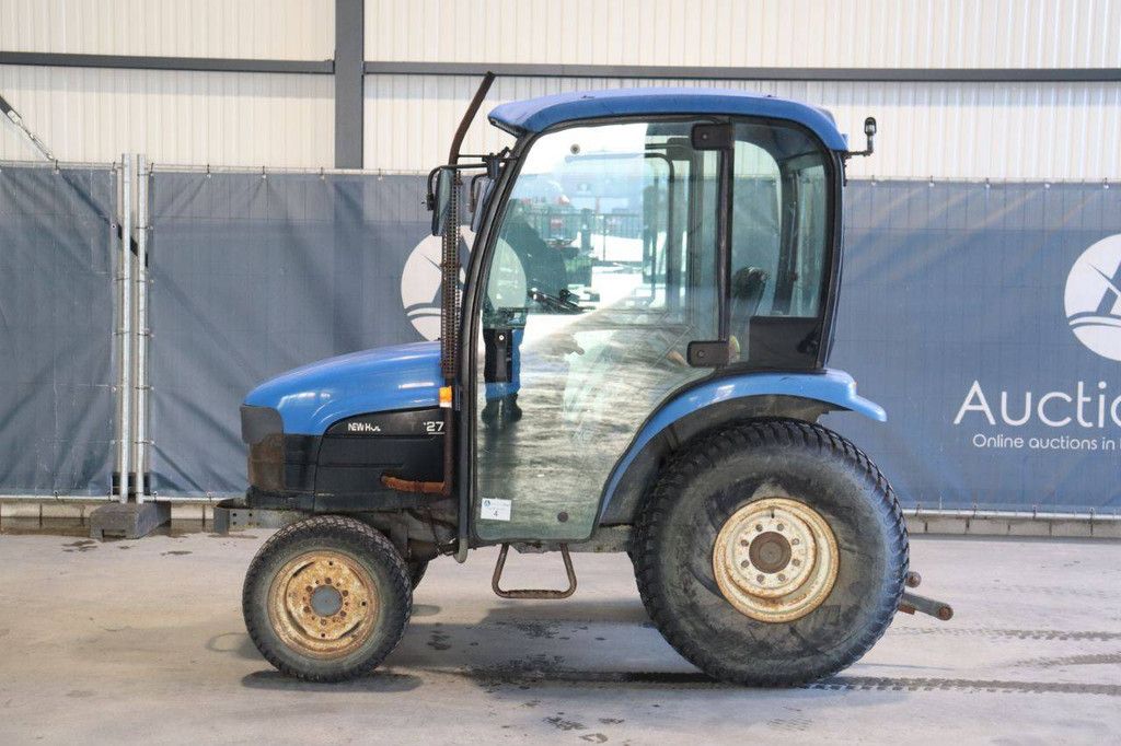 Tractor New Holland TC27D Diesel