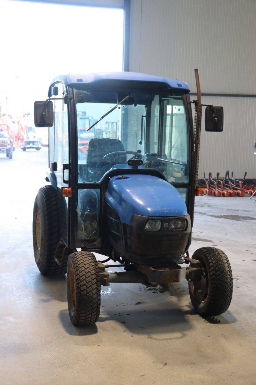 Tractor New Holland TC27D Diesel