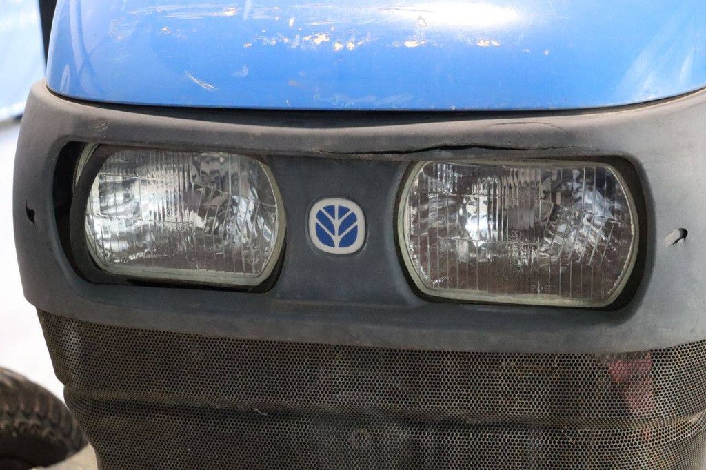 Tractor New Holland TC27D Diesel