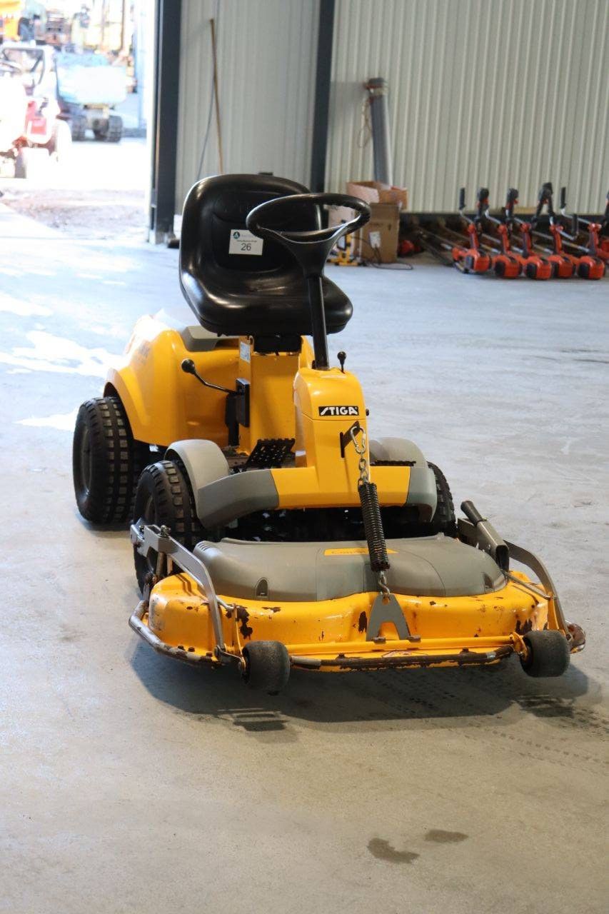 Zitmaaier Stiga Park Compact Benzine 2009