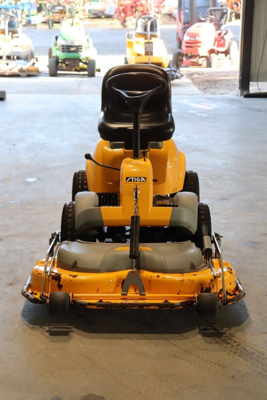 Zitmaaier Stiga Park Compact Benzine 2009