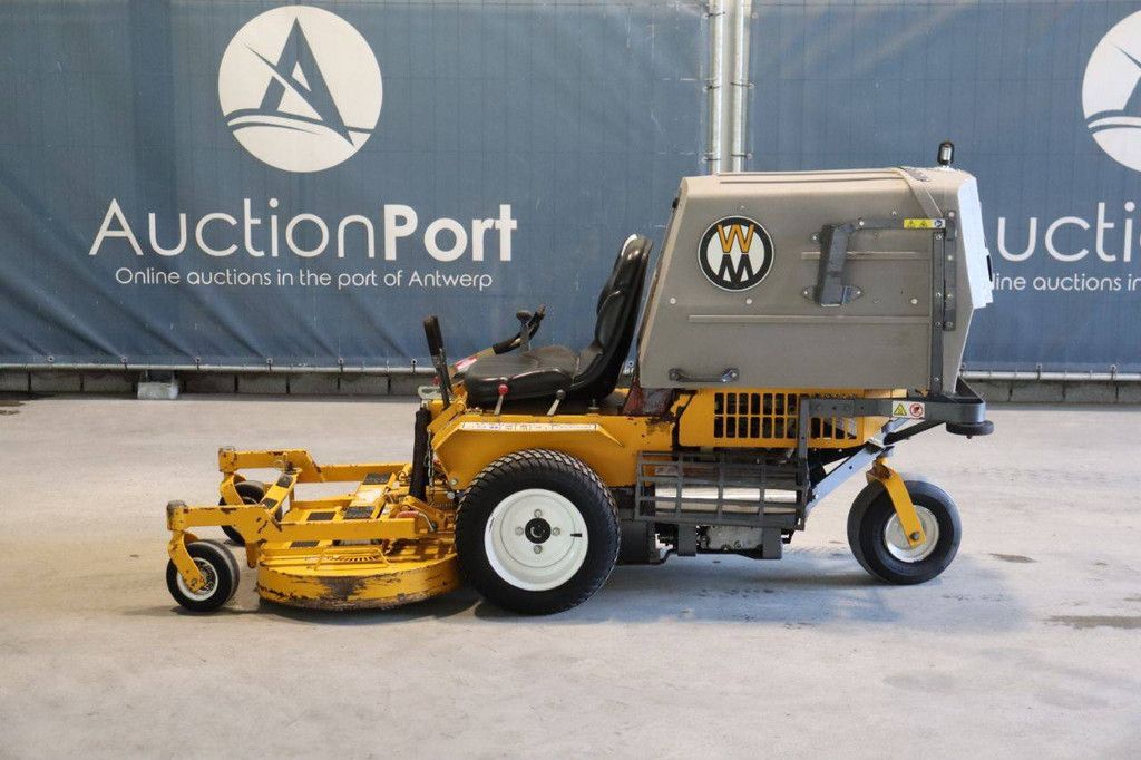 Walker YD18-35 Petrol Riding Mower