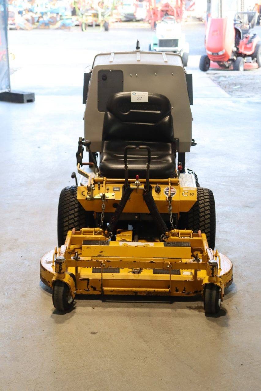 Walker YD18-35 Petrol Riding Mower