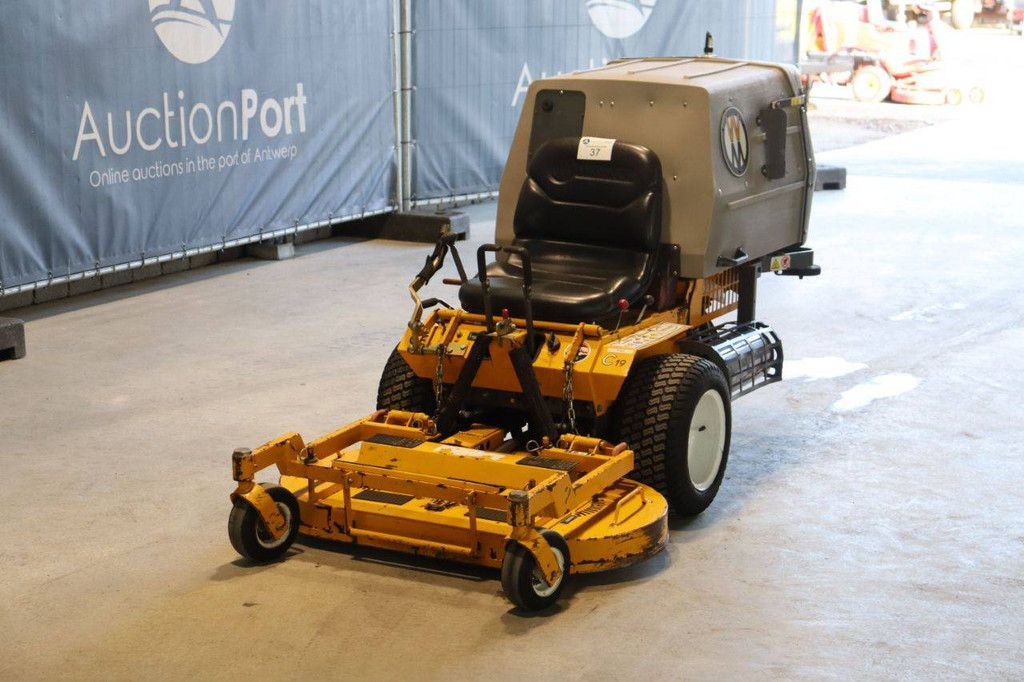 Walker YD18-35 Petrol Riding Mower