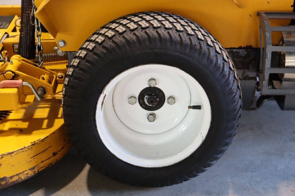 Walker YD18-35 Petrol Riding Mower