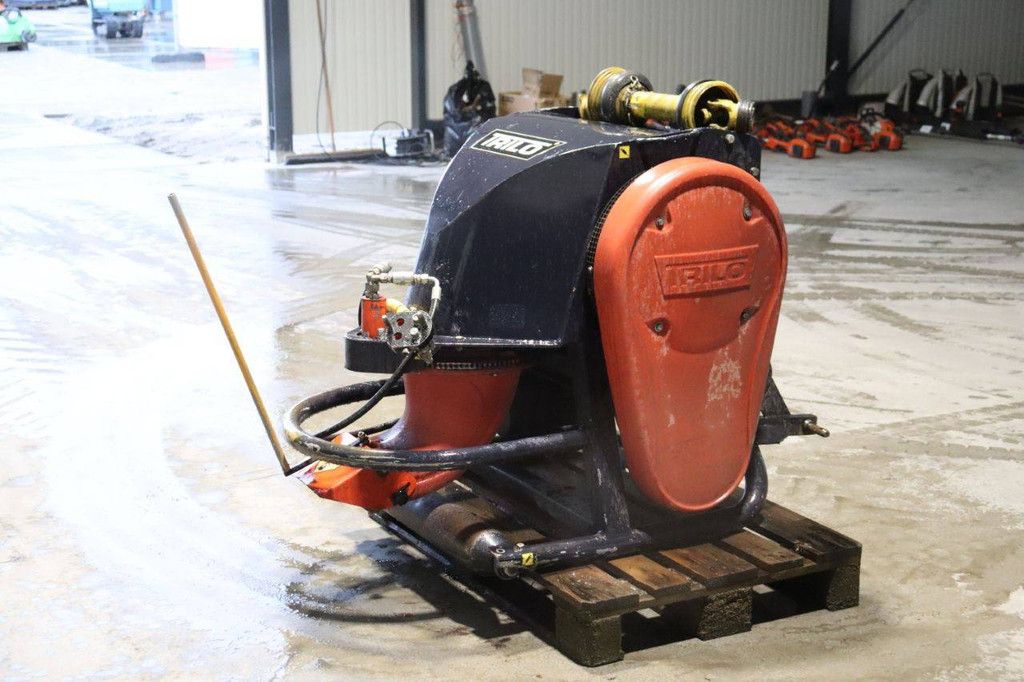 Leaf vacuum Trillo Trilo S4 Blower, Type BL400 Diesel 2011