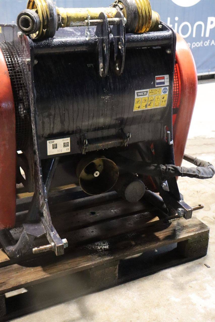 Leaf vacuum Trillo Trilo S4 Blower, Type BL400 Diesel 2011