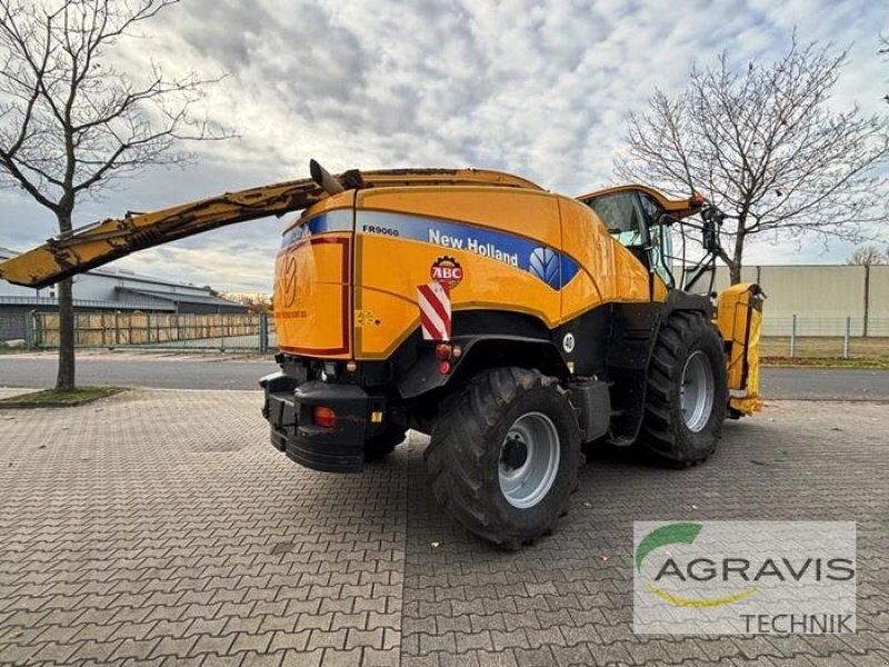 New Holland FR 9060