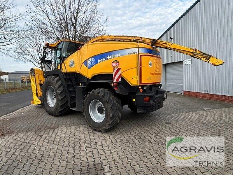 New Holland FR 9060