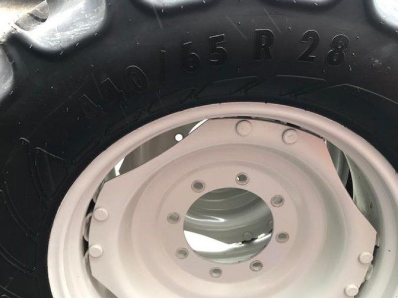 Mitas 540/65R38 und 440/65R28