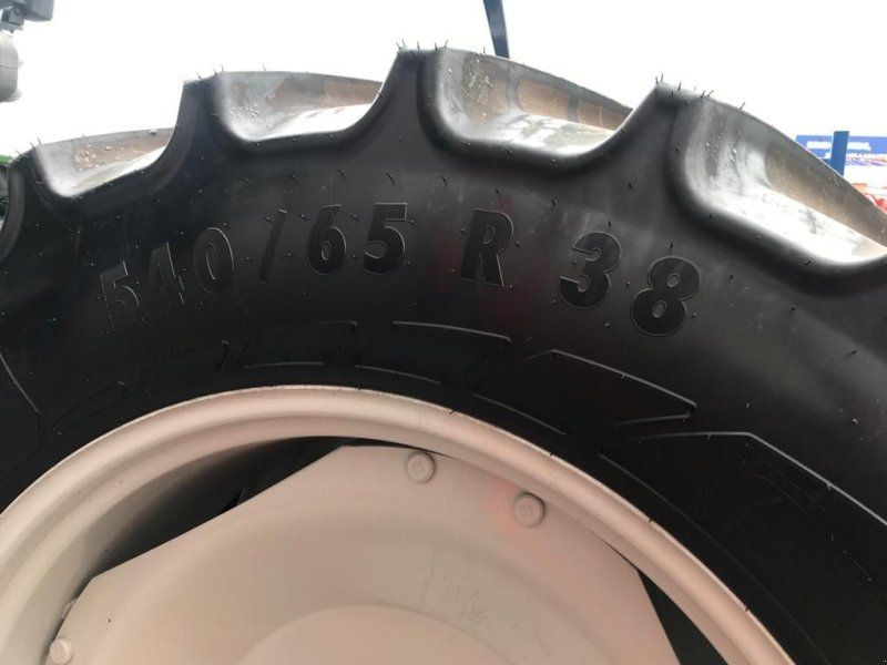 Mitas 540/65R38 und 440/65R28