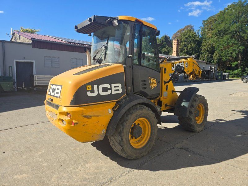 JCB TM 220