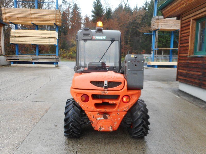 Ausa T 144 H x 4 ( 4m 1,4t )