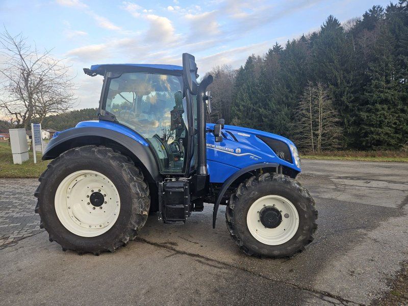 New Holland T5.120 Auto Command (Stage V)