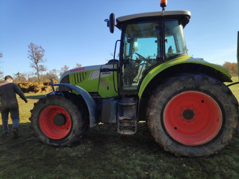 Claas ARION 640
