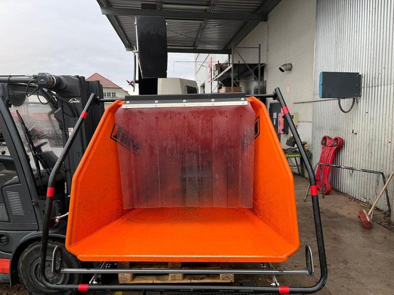 Jensen JBM 831 ZX Zapfwellenhäcksler