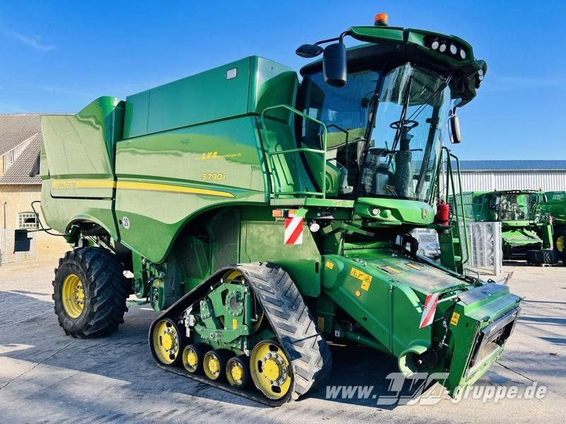 John Deere S790