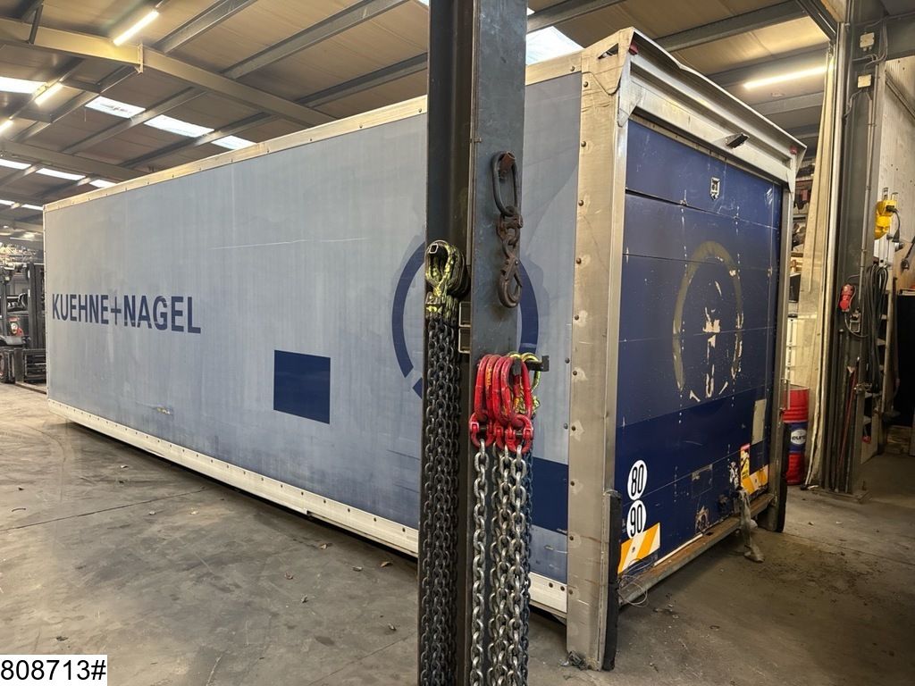 SMCI Gesloten laadbak