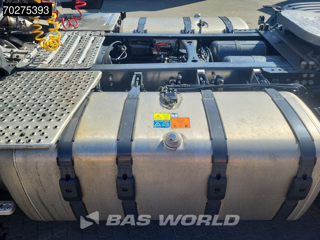 Scania S460 4X2 Retarder 2x Tanks