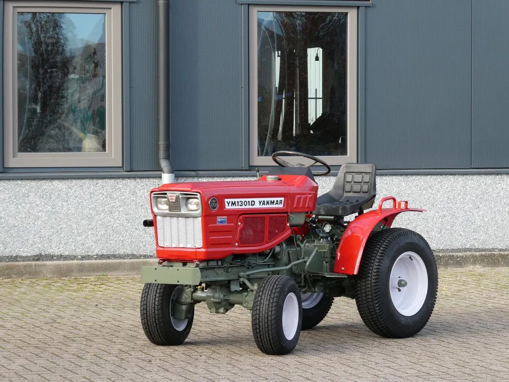 Yanmar YM1301 4wd / 1120 Draaiuren / Gazonbanden