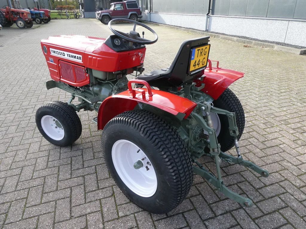 Yanmar YM1301 4wd / 1120 Draaiuren / Gazonbanden