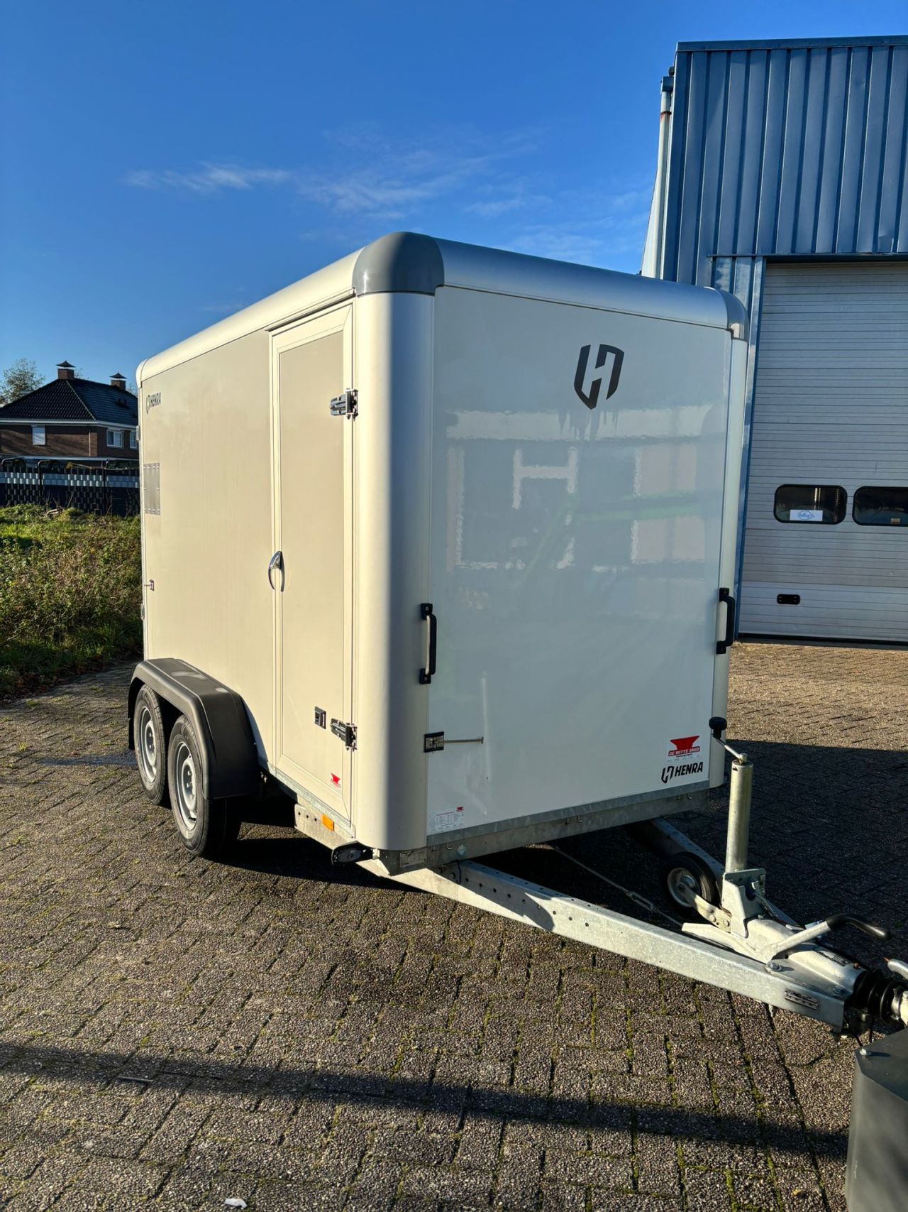 Henra gesloten aanhanger - Zo goed als nieuw