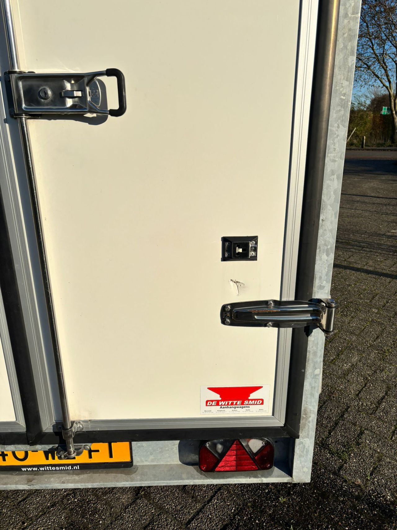 Henra gesloten aanhanger - Zo goed als nieuw