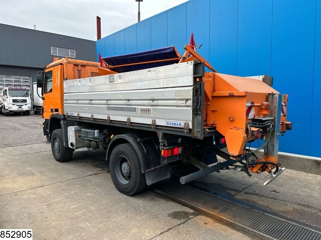 Mercedes Actros 1832 4X4, Grit spreader, Snow plough, Tipper