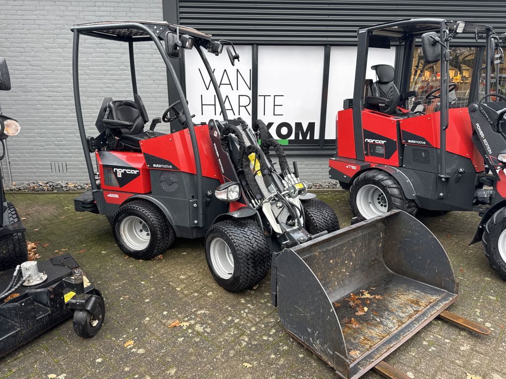 Norcar A6226 Automotive Shovel