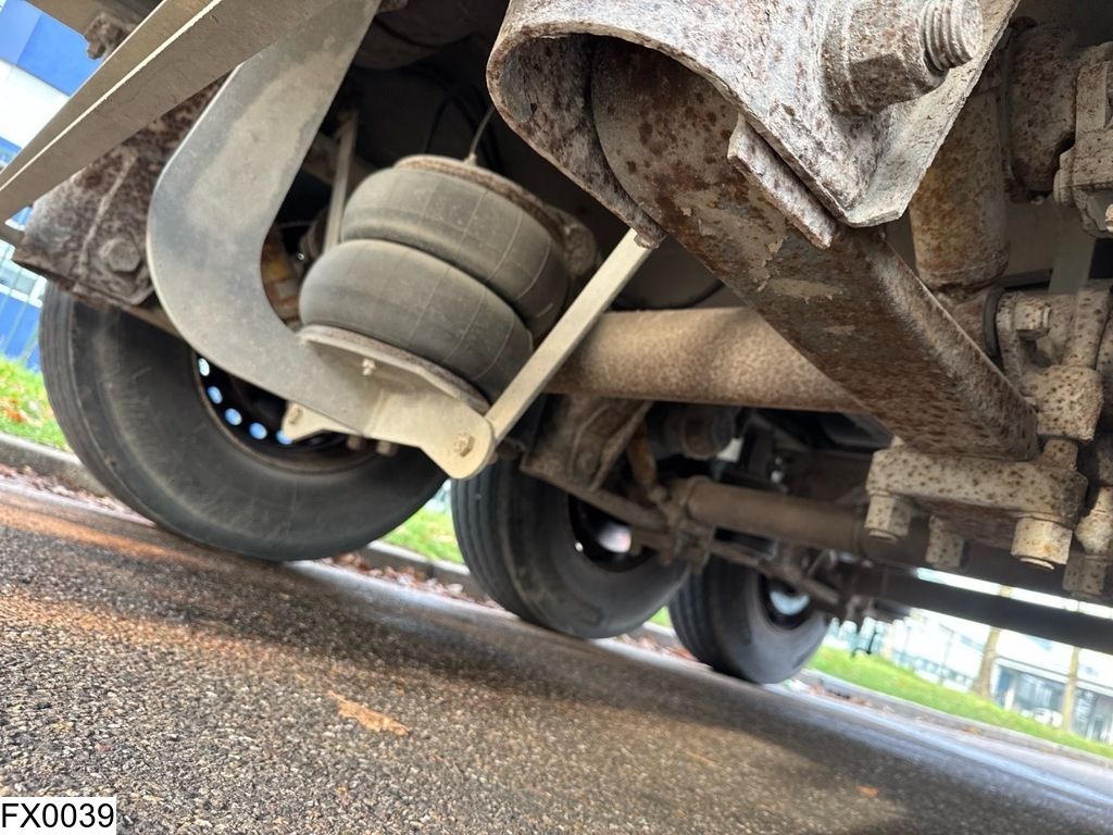 General Trailers kipper 29,6 m3, lift axle