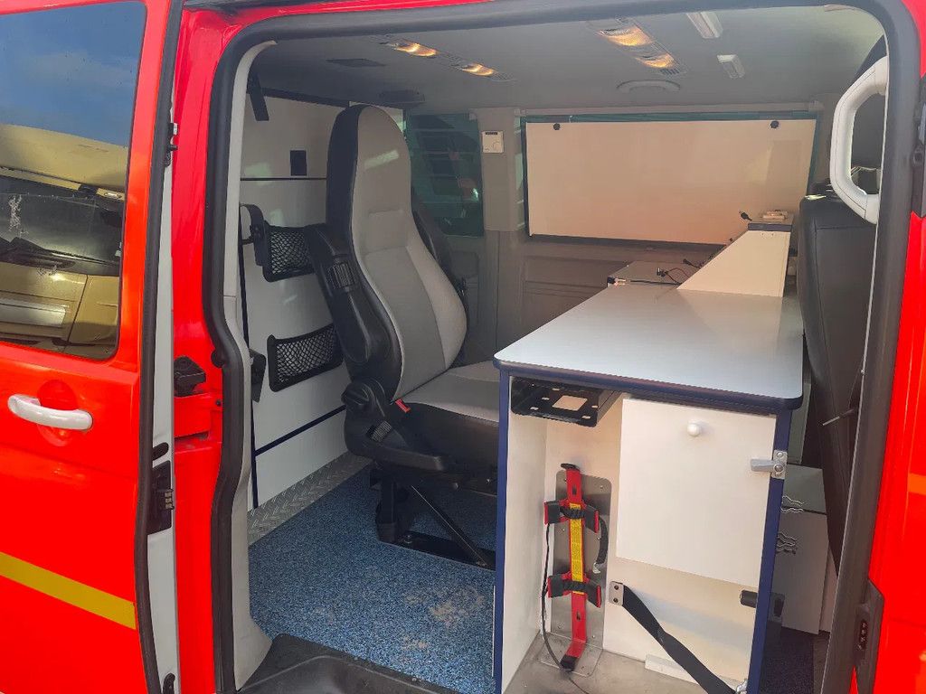 Volkswagen Transporter T6 Caravelle 4Motion 204.000 km 4x4 Euro 6 ! top Staat !