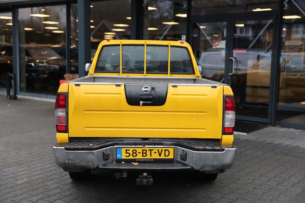 Nissan Navara 2.5 DTI KING-CAB 4WD VAN MARGE