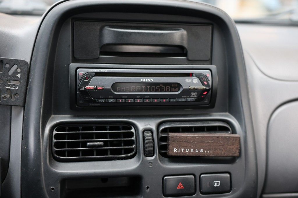 Nissan Navara 2.5 DTI KING-CAB 4WD VAN MARGE