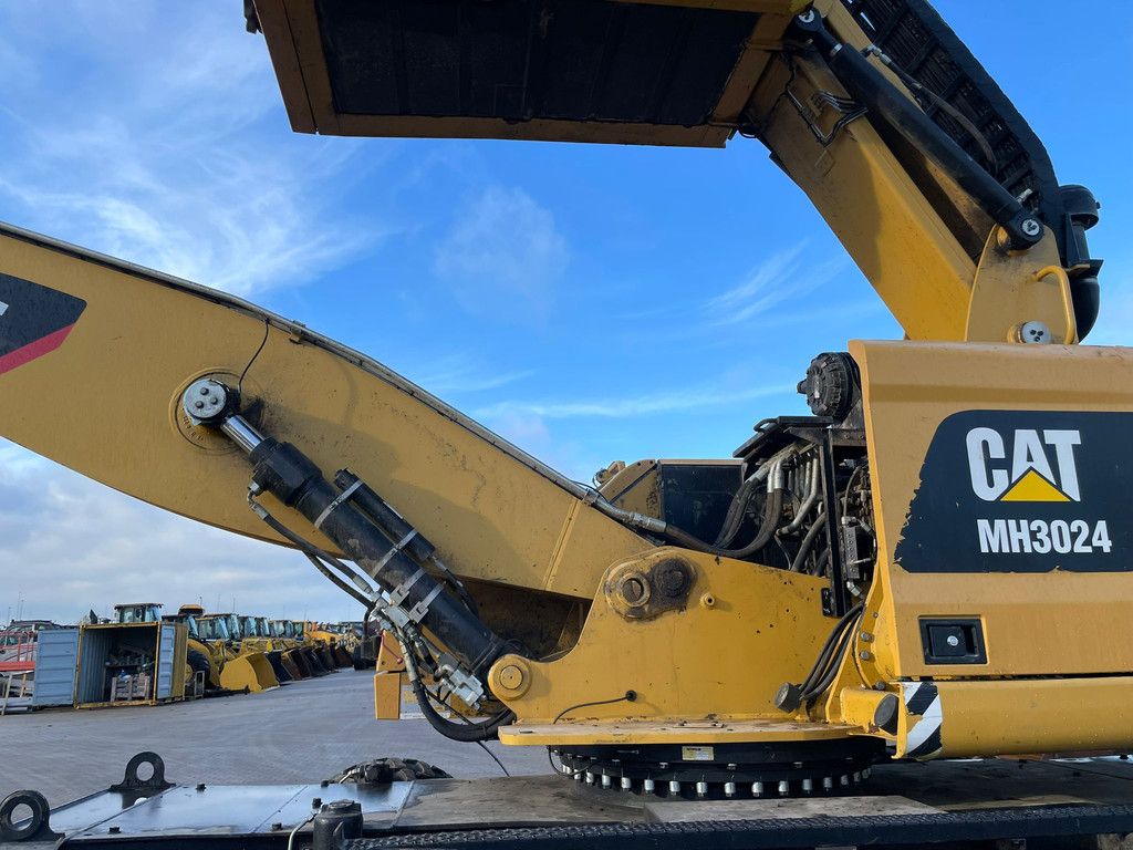Caterpillar MH3024