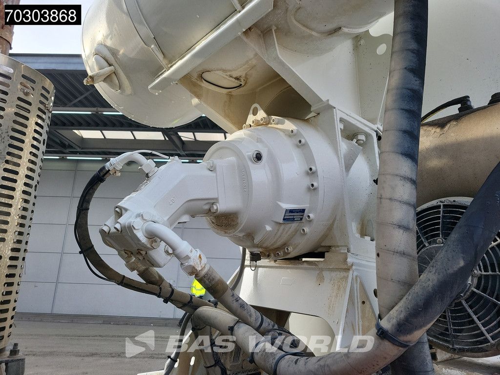 Volvo FMX 410 8X4 9m3 Liebherr mixer Steelsuspension Automatic Euro 6