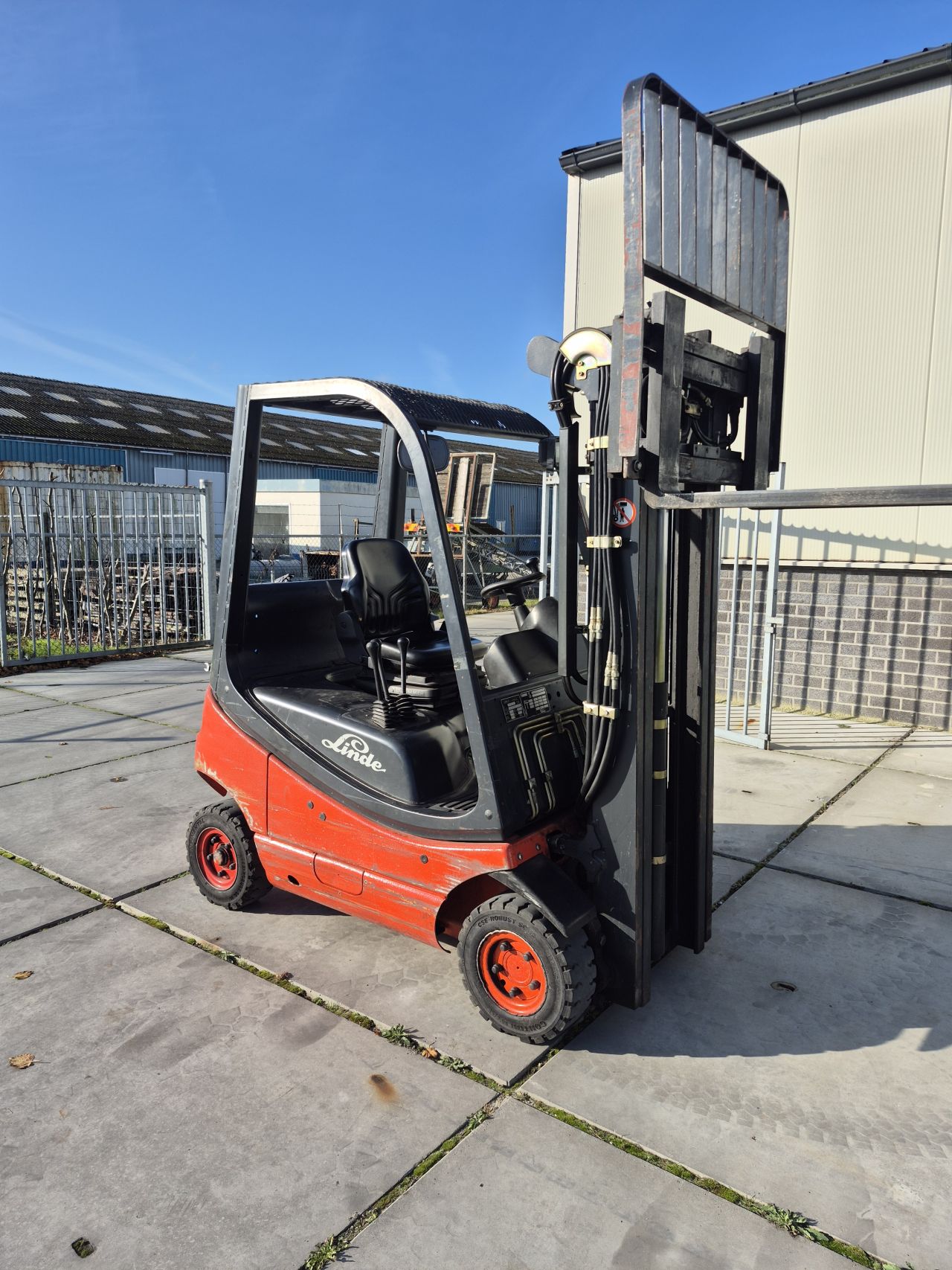 Linde H16T-03 triplex sideshift 4e functie 4.900 mm