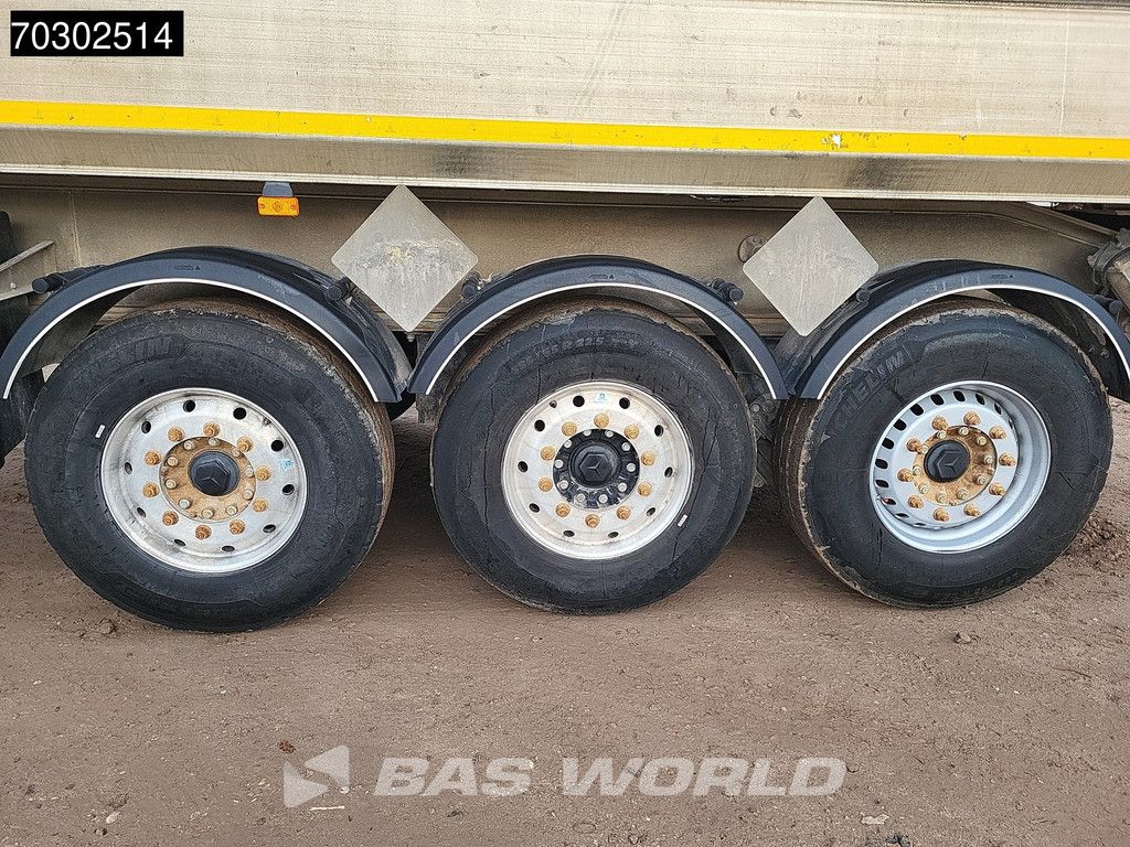 Benalu BEN 26m3 2x Lifting Axle