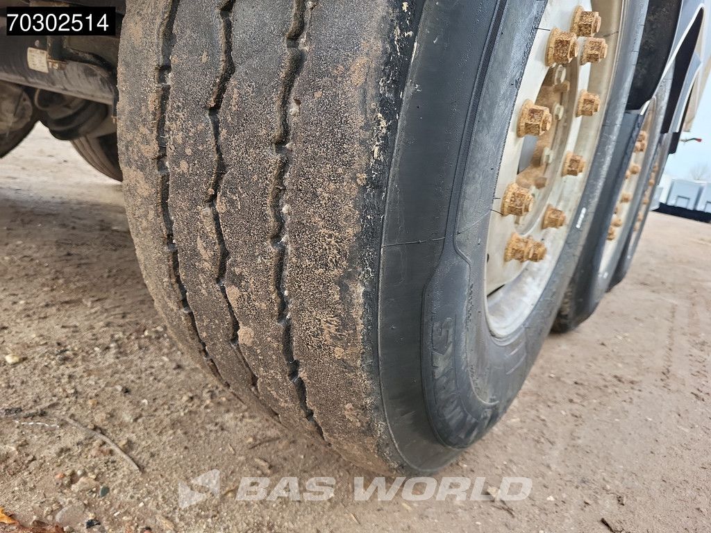 Benalu BEN 26m3 2x Lifting Axle