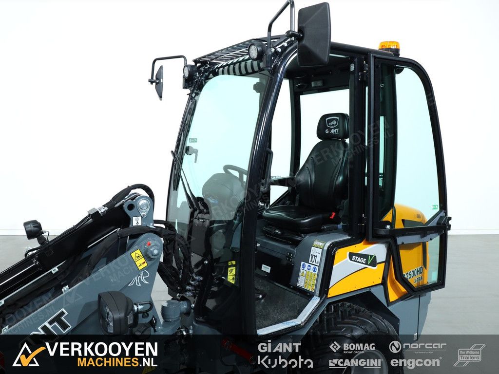 2025 Giant G2500 X-tra HD (Cabine) VK10416
