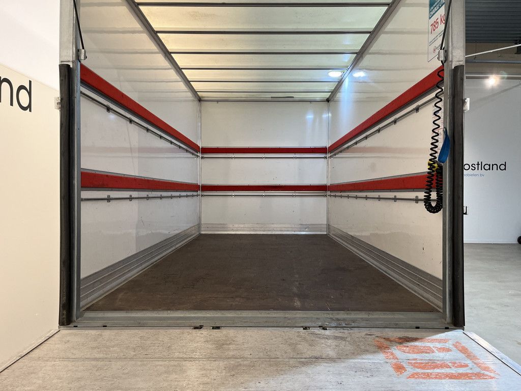 Ford Transit 2.0 TDCI L4 Trend RWD 130 PK Bakwagen / Laadklep / Meubelbak / Euro 6 / Airco / Cruise Control / 3-Zits / 41.500 KM !!