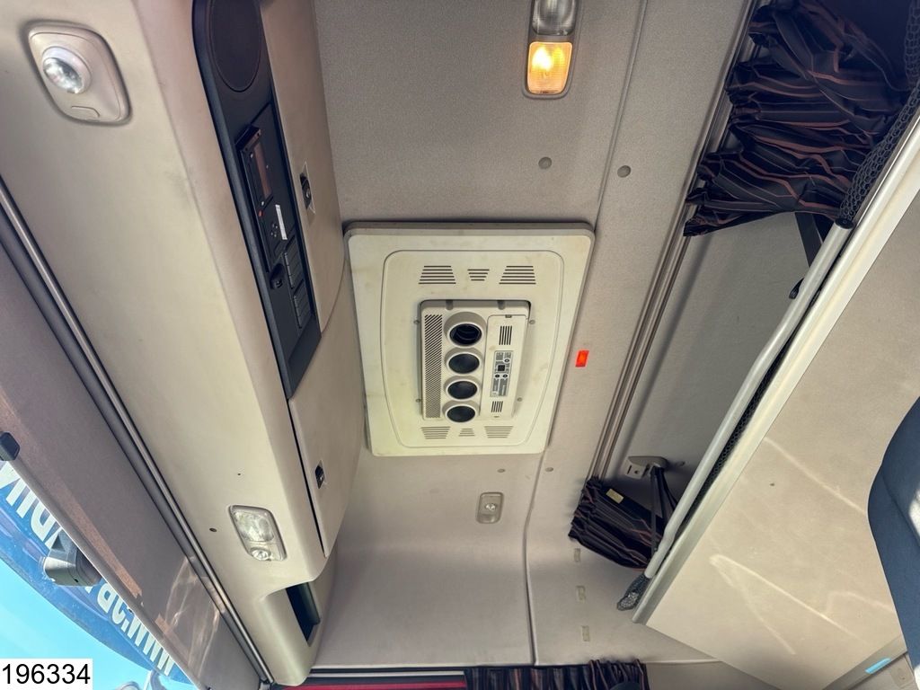 DAF XF 480 6x2, EURO 6, Combi, Dhollandia, 110 m3