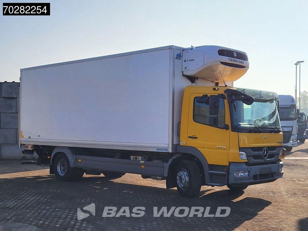 Mercedes Atego 1324 4X2 13tonner Thermo King T-1200R Manual 1500kg Ladebordwand Euro 5