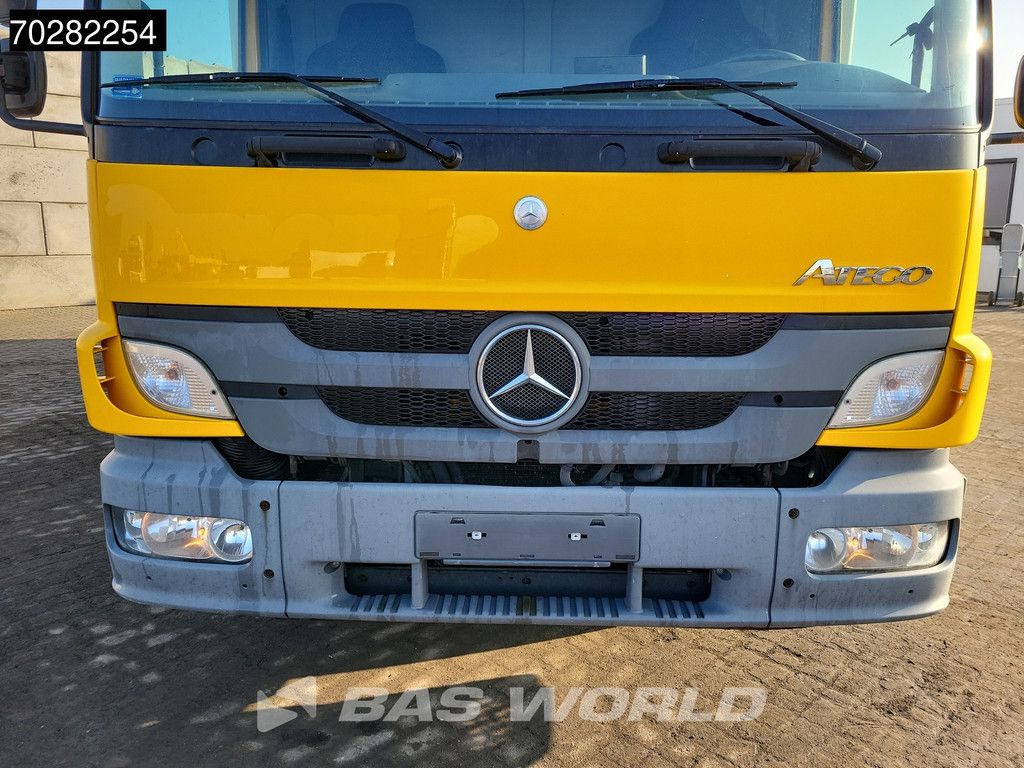 Mercedes Atego 1324 4X2 13tonner Thermo King T-1200R Manual 1500kg Ladebordwand Euro 5