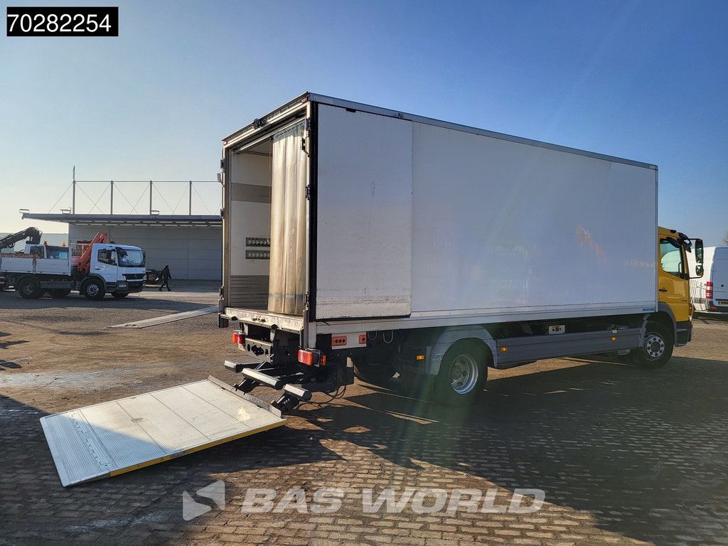 Mercedes Atego 1324 4X2 13tonner Thermo King T-1200R Manual 1500kg Ladebordwand Euro 5