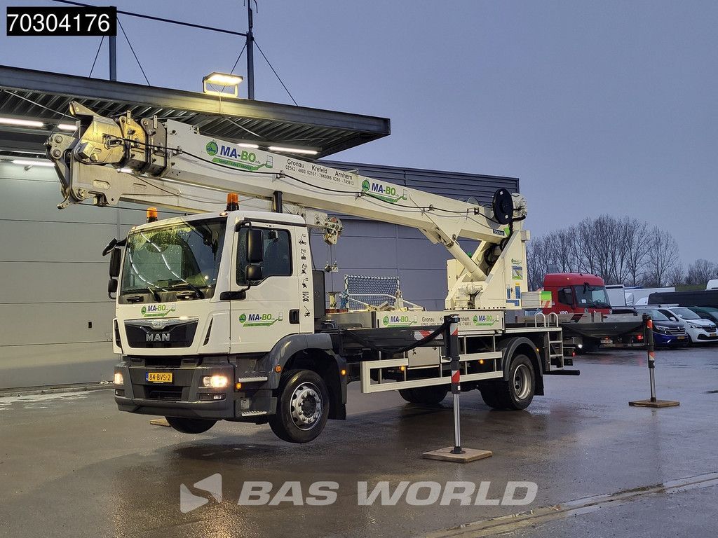 MAN TGM 18.250 44mtrs Böcker AK44/4000 Telescopic crane Manual Euro 6