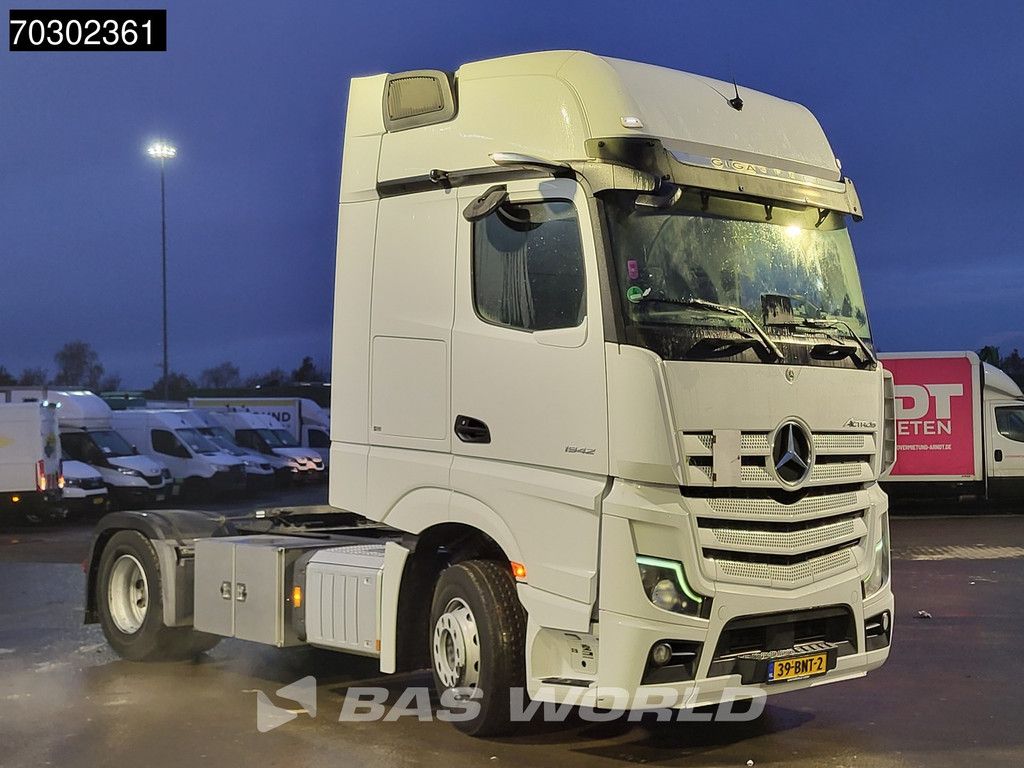 Mercedes Actros 1942 4X2 GigaSpace NL-Truck MirrorCam