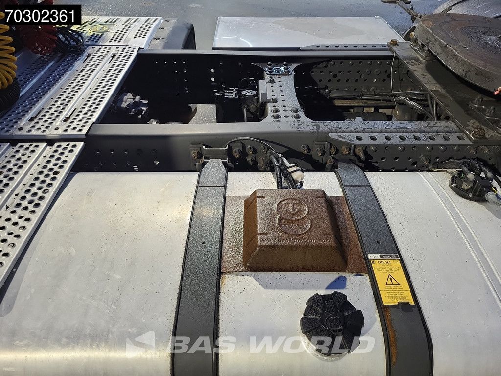 Mercedes Actros 1942 4X2 GigaSpace NL-Truck MirrorCam