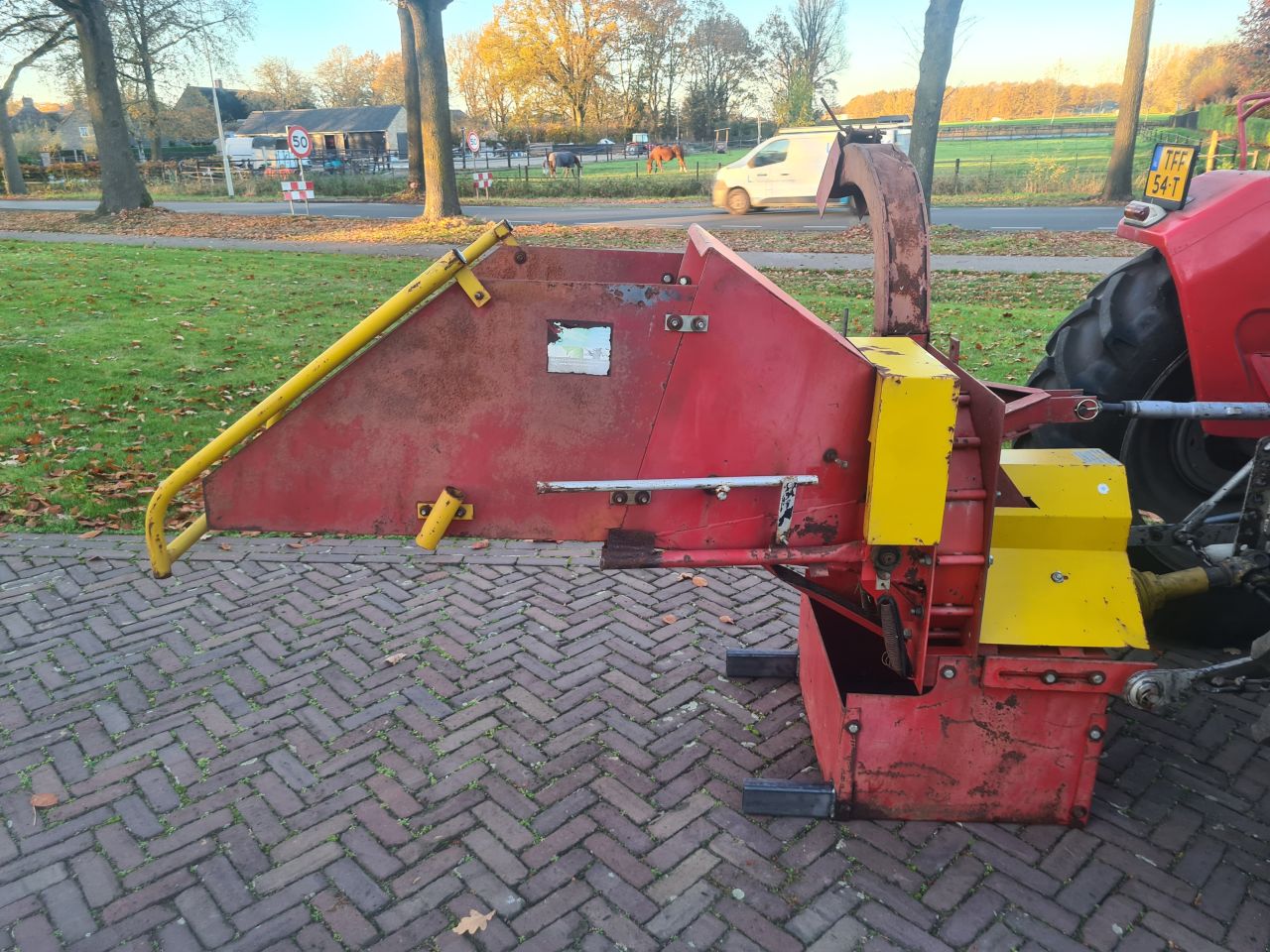Hout versnipperaar aftakas pto aangedreven met invoerwals.