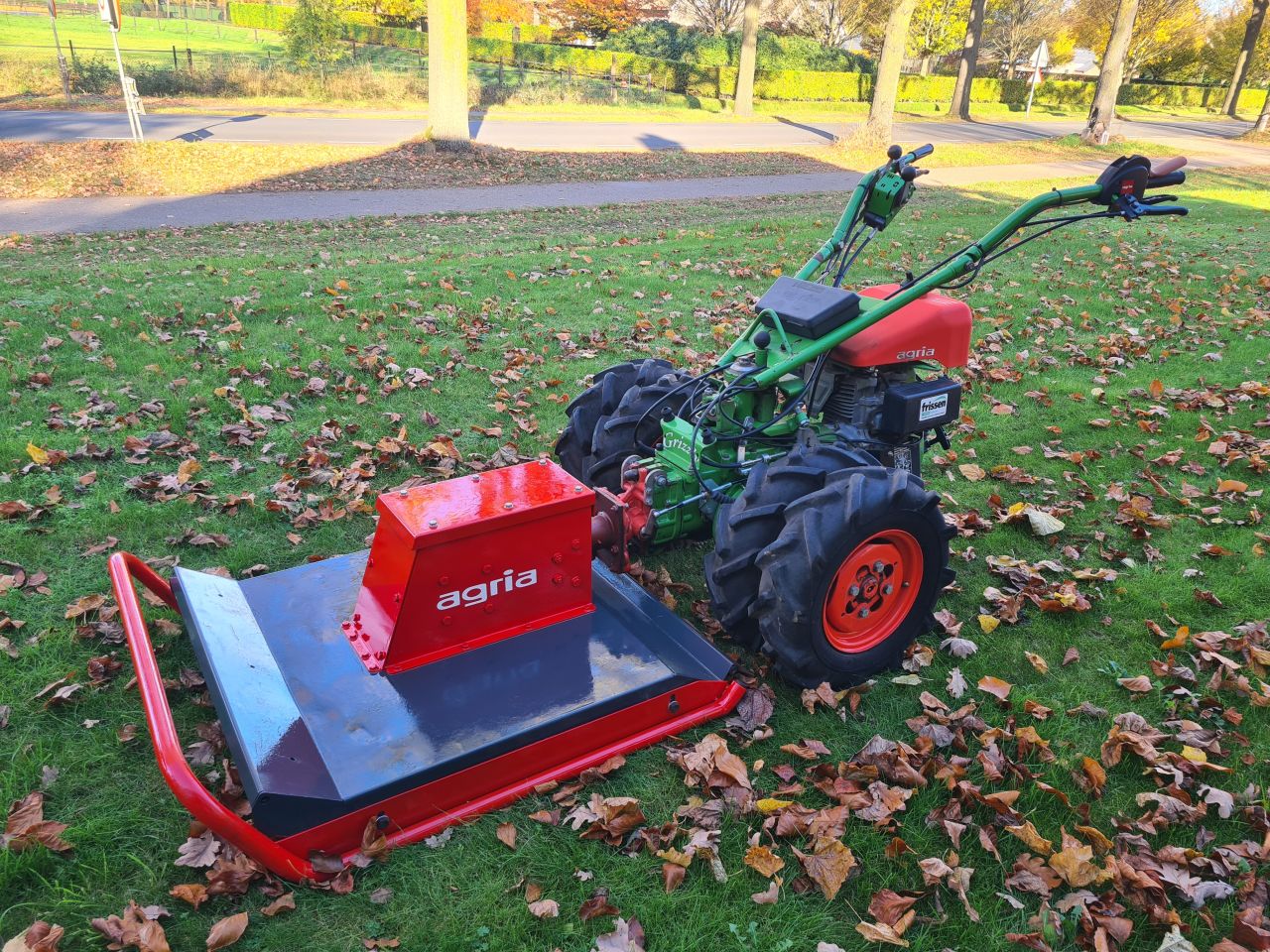 Agria 5500 Grizzly met maaidek cyklo maaidek.